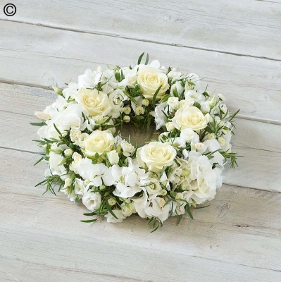 Florist Choice Wreath Neutral