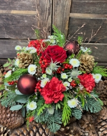 FESTIVE Christmas Hatbox Arrangement