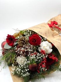 FESTIVE Gift Wrapped Bouquet